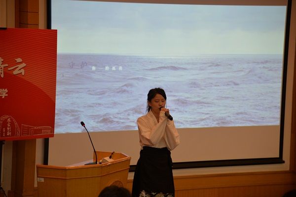 唱歌.JPG 唱歌.JPG