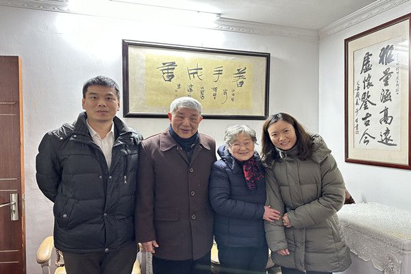 春节慰问-6_副本.jpg 春节慰问-6_副本.jpg